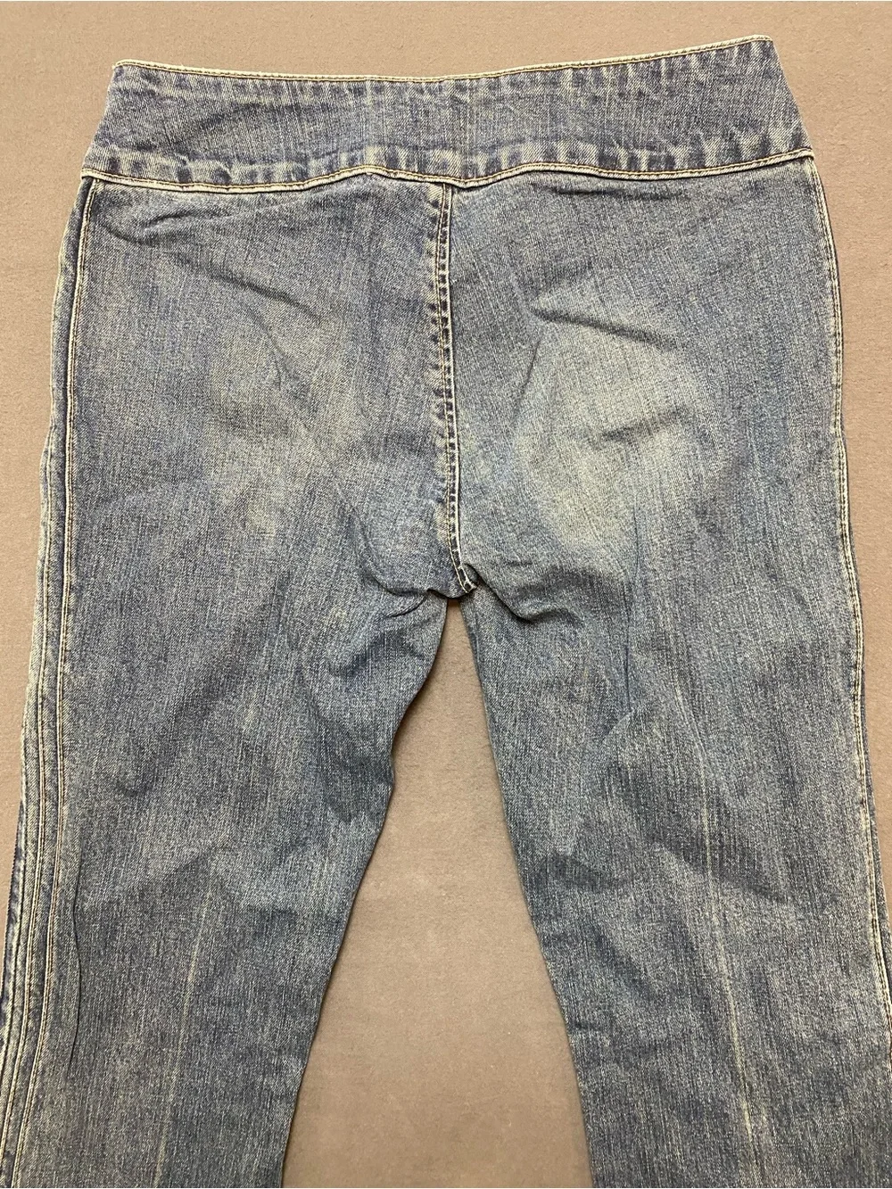 Silver Jeans Women’s Light Wash Blue Denim Bootcut Low-Rise Jeans Size 28/34